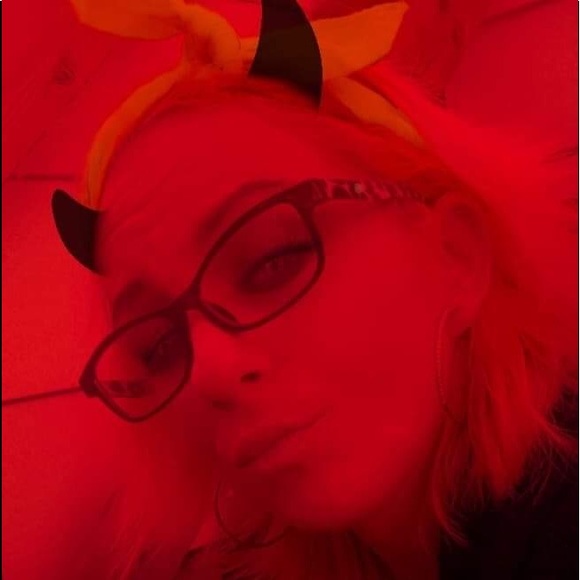 Meet your Posher, Ashmel - Picture 2 of 5